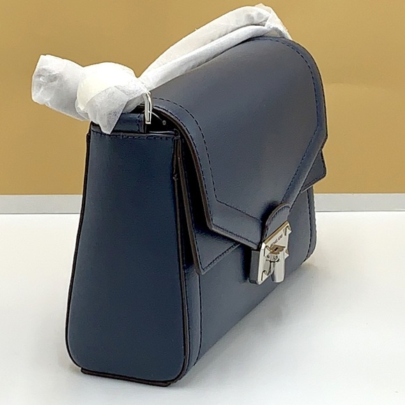 Michael Kors Kinsley Medium Flap Shoulder Bag Crossbody in NAVY COLOR - Picture 13 of 15